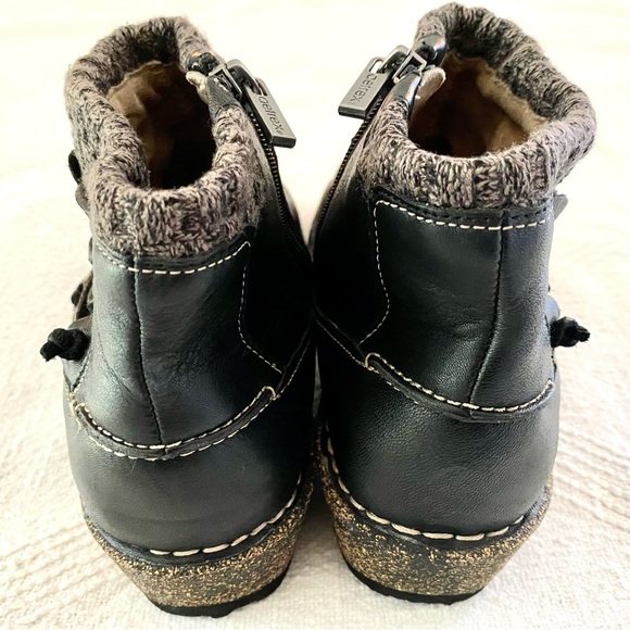 Aetrex Tessa Boots in Black with Sweater & Zip Details Orthotic Arch Support - Picture 4 of 16